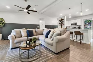 1 Heathrow Rd, Greenville, SC 29605 - Photo 9