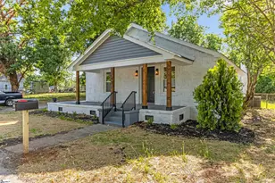 137 Forest St, Greer, SC 29650 - Photo 3