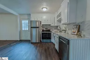 221 Lakeview Dr, Liberty, SC 29657 - Photo 5