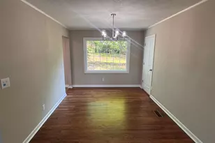 385 Wall St, Campobello, SC 29322 - Photo 17