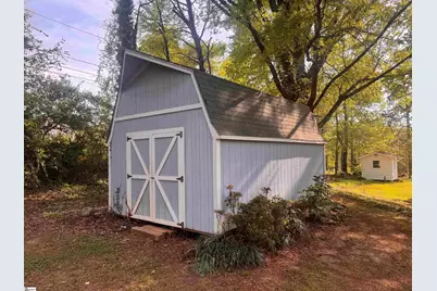 385 Wall Street, Campobello, SC 29322 - Photo 9