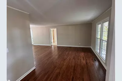385 Wall Street, Campobello, SC 29322 - Photo 15