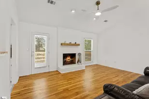 401 Belcross Dr, Simpsonville, SC 29681 - Photo 7