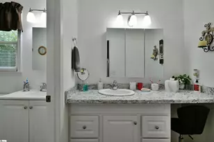 208 Sheffield Ct, Easley, SC 29642 - Photo 25
