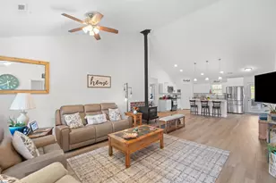 104 Summer Breeze Ct, Townville, SC 29689 - Photo 5