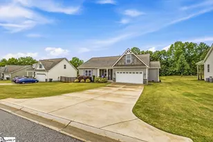740 Hammett Pointe Ct, Lyman, SC 29365 - Photo 3