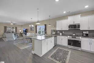 61 Woodcross Dr, Simpsonville, SC 29681 - Photo 5