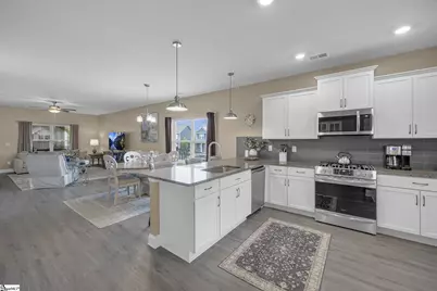 61 Woodcross Drive, Simpsonville, SC 29681 - Photo 9