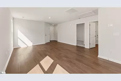 158 Cloverfield Lane, Spartanburg, SC 29303 - Photo 5