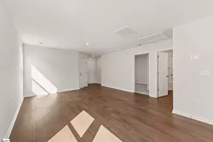 158 Cloverfield Ln, Spartanburg, SC 29303 - Photo 5