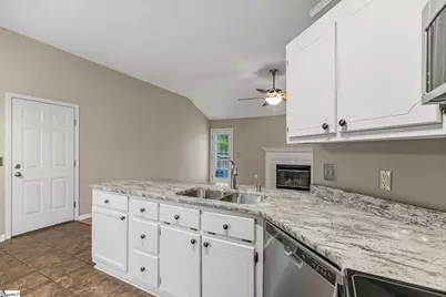 206 Autumnwood Way, Simpsonville, SC 29681 - Photo 9