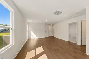 170 Cloverfield Ln, Spartanburg, SC 29303 - Photo 13