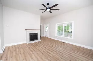 41 2nd St, Greenville, SC 29611 - Photo 3