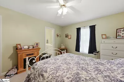 305 Grant Street, Easley, SC 29640 - Photo 17