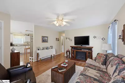 305 Grant Street, Easley, SC 29640 - Photo 9