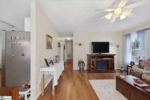 305 Grant St, Easley, SC 29640 - Photo 5