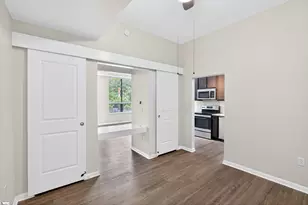 100 E Washington St, Greenville, SC 29601 - Photo 13