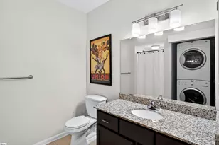 100 E Washington St, Greenville, SC 29601 - Photo 15