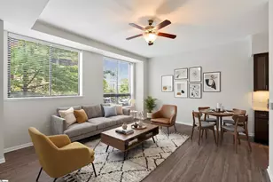 100 E Washington St, Greenville, SC 29601 - Photo 9