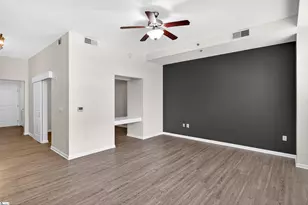 100 E Washington St, Greenville, SC 29601 - Photo 17