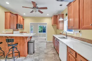 189 Friendly Cir, Saluda, NC 28773 - Photo 11