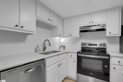 925 Cleveland Street #Unit 26, Greenville, SC 29601 - Photo 5