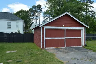 207 E Fairview Ave, Greer, SC 29651 - Photo 17