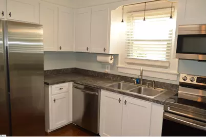 207 E Fairview Avenue, Greer, SC 29651 - Photo 7