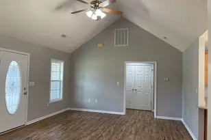 105 Falcon Ln, Chesnee, SC 29323 - Photo 5