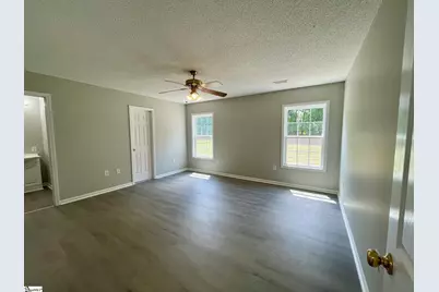 105 Falcon Lane, Chesnee, SC 29323 - Photo 9