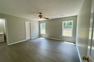 105 Falcon Ln, Chesnee, SC 29323 - Photo 9