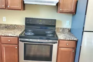 713 E Curtis St, Simpsonville, SC 29681 - Photo 5