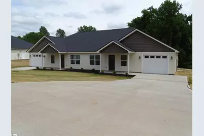 242/246 Brewton Road, Spartanburg, SC 29301 - Photo 1