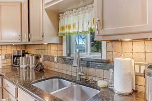 101 Redmond Dr, Fountain Inn, SC 29644 - Photo 5
