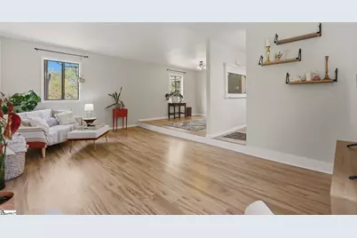 1201 Winding Way, Taylors, SC 29687 - Photo 5