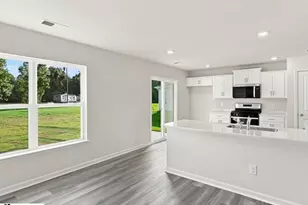 1216 Golf Dr, Roebuck, SC 29376 - Photo 13