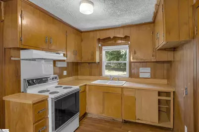 136 Wilford Street, Pickens, SC 29671 - Photo 9