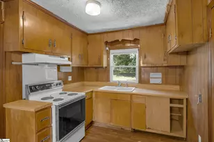 136 Wilford St, Pickens, SC 29671 - Photo 9