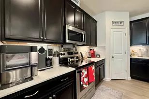 14 Leander Dr, Greer, SC 29651 - Photo 9