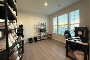 14 Leander Dr, Greer, SC 29651 - Photo 3