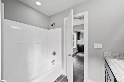 815 E Main Street, Taylors, SC 29687 - Photo 17
