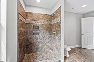 815 E Main St, Taylors, SC 29687 - Photo 13