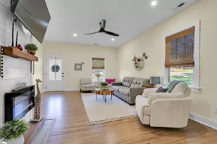 281 Moore St, Greenville, SC 29605 - Photo 3
