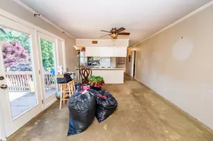 368 Fairlane Dr, Spartanburg, SC 29307 - Photo 7