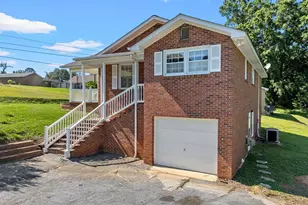 504 Peach Orchard Rd, Union, SC 29379 - Photo 9