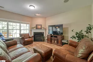 297 Wycliff Dr, Spartanburg, SC 29301 - Photo 15