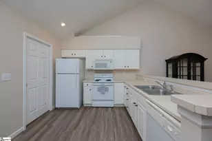 702 Heritage Club Dr, Greenville, SC 29615 - Photo 11