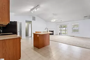 315 Shadowfield Acres Dr, Duncan, SC 29334 - Photo 13