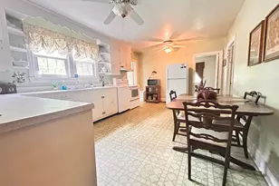 1003 W Main St, Laurens, SC 29360 - Photo 11