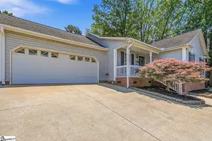 312 Carmichael Ct, Boiling Springs, SC 29316 - Photo 3